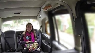 Poni bayi rampasan besar di taksi palsu