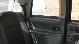 Sayang Spanyol melakukan anal di taksi palsu Inggris